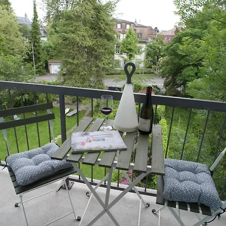 Artroom בית הארחה *